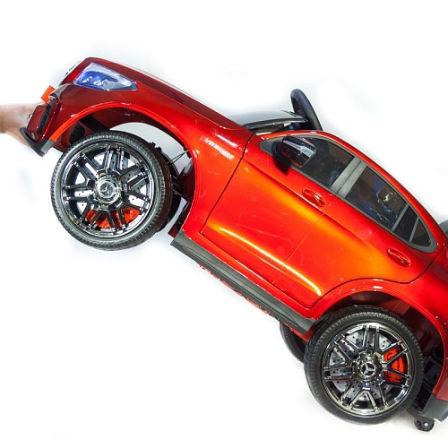 Джип Mercedes Benz GLC 63S Coupe Красный краска Джип Mercedes Benz GLC 63S Coupe Красный краска
