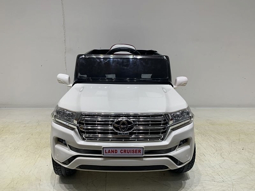 Джип Toyota LC200 2688 Белый Джип Toyota LC200 2688 Белый