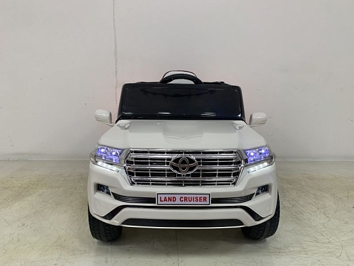 Джип Toyota LC200 2688 Белый Джип Toyota LC200 2688 Белый